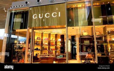 gucci boutique en ligne 2002 disponible france|gucci france.